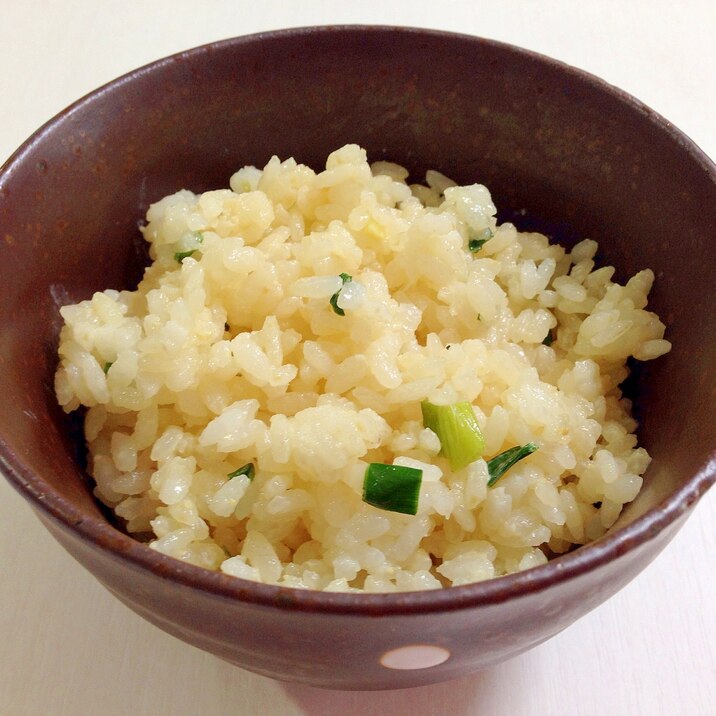 混ぜるだけで簡単☆青ネギの味噌マヨご飯